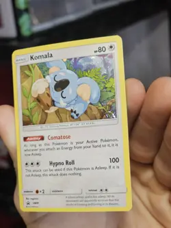 🌀 HD Swirl Pokemon TCG Sun & Moon Komala SM41 Black Star Promo Cosmo Holo MP - Image 2