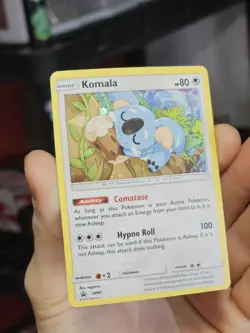 🌀 HD Swirl Pokemon TCG Sun & Moon Komala SM41 Black Star Promo Cosmo Holo MP - Image 3
