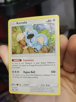🌀 HD Swirl Pokemon TCG Sun & Moon Komala SM41 Black Star Promo Cosmo Holo MP - Image 4