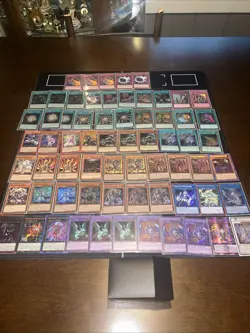 Yu-Gi-Oh! - Holo Lot - NM - Image 1