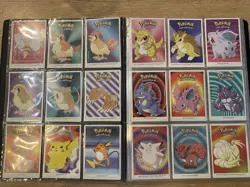 Lot De 126 cartes pokemon dunkin boomer Annee 2000 Dans Un Classeur - Image 2
