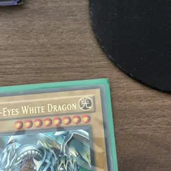 Blue-Eyes White Dragon DB1-EN098 Ultra Rare Yugioh Played - Image 5