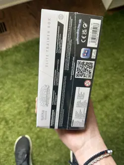 Pokemon Prismatic Evolutions Elite Trainer Box ETB ✅Sealed - Image 4