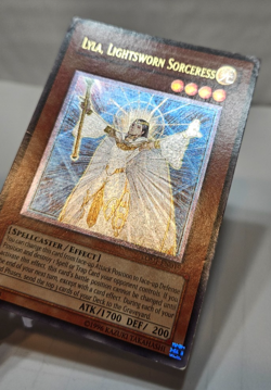 ULTIMATE Rare Lyla, Lightsworn Sorceress LODT-EN019 Unlimited Yugioh 7679 - Image 3