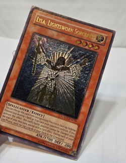 ULTIMATE Rare Lyla, Lightsworn Sorceress LODT-EN019 Unlimited Yugioh 7679 - Image 4