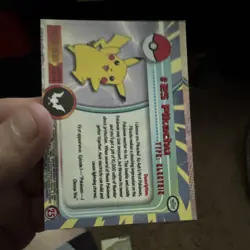 Topps Pokemon TCG Pikachu Pokemon Topps Series 1 #25 Holo Die-Cut English - Image 2