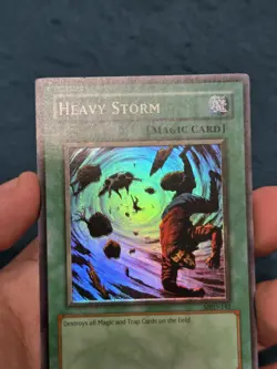Small foil shift YuGiOh! Heavy Storm MRD-142 Unlimited Super Rare LP error - Image 1