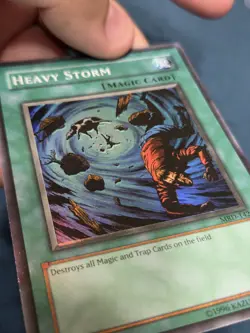 Small foil shift YuGiOh! Heavy Storm MRD-142 Unlimited Super Rare LP error - Image 4