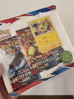Pokemon Trading Card Game Sword & Shield Battle Styles Triple Pack Blister - Image 4