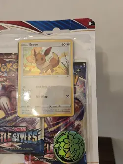 Pokemon TCG Sword and Shield Battle Styles 3 Blister Booster - Image 2