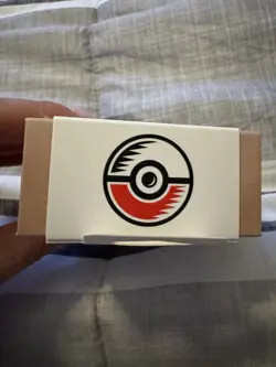 Pokemon Fossil Museum Commemorative Coin: Excavator Pikachu & Tyrantrum - Image 5
