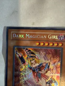 Yu-Gi-Oh Dark Magician Girl CT2-EN004 Secret Rare Limited Edition Promo - Image 2