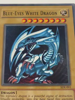 Yugioh: Blue-Eyes White Dragon (SDK-001) - Starter Deck: Kaiba - Ultra Rare - Image 3