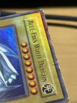 Yugioh Blue Eyes White Dragon SDK-001 Holo Bleed Misprint MP - Image 4