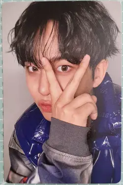 ATEEZ Jongho Golden Hour Part. 5 International Exclusive Photocard Peek ver. - Image 1