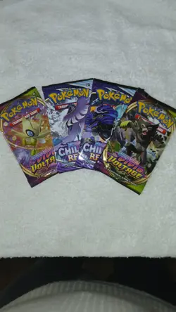 Pokemon Lot of 4 Packs Sword&Shield New Sealed: 2ea.Vivid Voltage Chilling Reign - Image 2