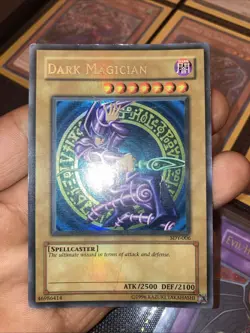 Yugioh Dark Magician SDY-006 FULL FOIL BLEED Unlimtied HP Holo Ultra Rare - Image 3