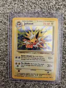 Pokemon TCG Jungle Jolteon 4/64 Holo Rare 70 HP English 1999 Stage 1 WOTC - Image 1