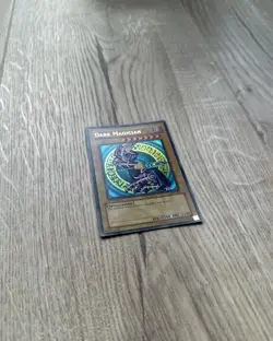 Yu-Gi-Oh! TCG Dark Magician Yugi SDY-006 1st Edition ENGLISH VLP - Image 3