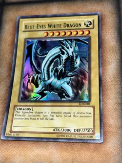 Yugioh! Blue-Eyes White Dragon LOB-001 Ultra Rare - Foil Shift NM - Image 2