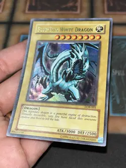 Yugioh! Blue-Eyes White Dragon LOB-001 Ultra Rare - Foil Shift NM - Image 4