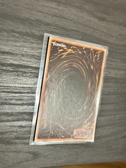 Yu-Gi-Oh! Blue-Eyes White Dragon Gold Secret Rare Limited Ed (MVP1-ENGV4) LP - Image 5