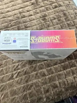 Pokemon TCG Sword and Shield Ultra Premium Collection Charizard Box 820650871115 - Image 4