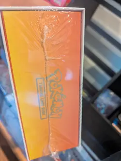 Pokemon TCG Sword and Shield Ultra Premium Collection Charizard Box 820650871115 - Image 3