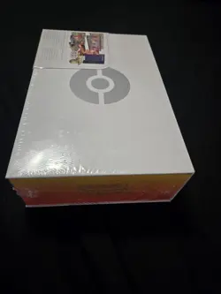 Pokemon TCG Sword and Shield Ultra Premium Collection Charizard Box 820650871115 - Image 5
