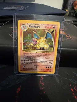 Pokemon TCG Charizard Base Set Holo Card 4/102 English Edition - Image 1