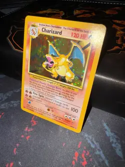 Pokemon TCG Charizard Base Set Holo Card 4/102 English Edition - Image 4