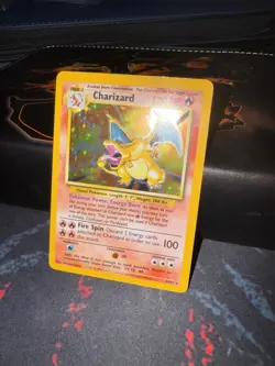 Pokemon TCG Charizard Base Set Holo Card 4/102 English Edition - Image 5