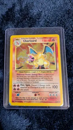 Pokemon TCG Charizard Base Set Holo Card 4/102 English Edition - Image 1