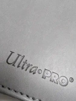 Ultra Pro Mewtwo 9-pocket Binder for 360 Cards - Image 2