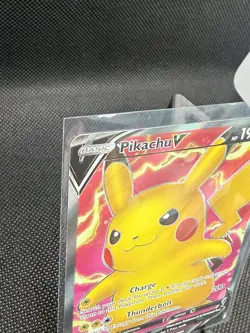 Pikachu V Full Art Vivid Voltage 170/185 Ultra Rare Pokemon Card Near Mint - Image 3