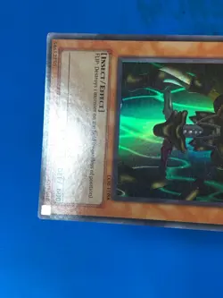 YUGIOH Super Rare Man-Eater Bug LOB-E088 PLAYED - Image 4