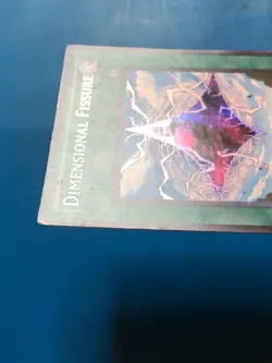 YUGIOH Secret Rare Dimensional Fissure RYMP-EN081 PLAYED - Image 3
