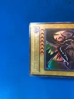 YUGIOH Ultra Rare Red-Eyes B. Dragon SDJ-001 PLAYED - Image 3
