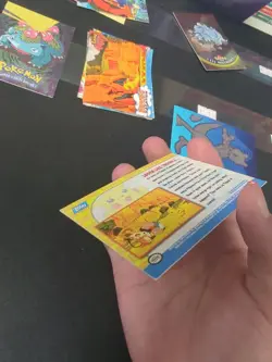 Pokemon TCG - Pikachu's Vacation #44 Looks Like Trouble… Topps - LP HOLO - Image 4
