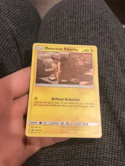 POKEMON Detective Pikachu - Detective Pikachu SM194 Holo Black Star Promo LP - Image 2