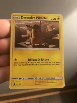POKEMON Detective Pikachu - Detective Pikachu SM194 Holo Black Star Promo LP - Image 3