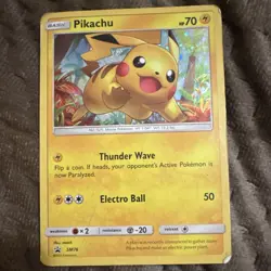 Pokemon TCG Pikachu SM76 SM Black Star Promos Holo Promo ENG 2017 70 HP - Image 1