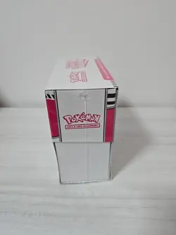 Pokemon TCG Fuoco Bianco Set Allenatore Fuoriclasse ETB ITA Sealed - Image 3