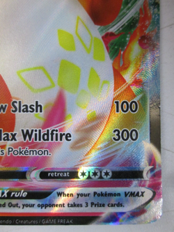 Pokemon Card Charizard VMAX (020/189) From The Sword & Shield: Darkness Ablaze - Image 4
