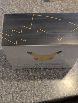 Pokemon TCG: 25th Anniversary Celebrations Elite Trainer Box (2021) 820650809439 - Image 2