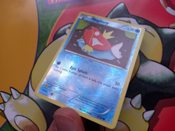 Magikarp 22/83 Reverse Holo Generations Pokemon Card - Image 5