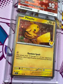 Pokemon TCG - Pikachu 051/162 - 2026 Pokemon Day - Promo - Graded - ACE 10 - Image 4