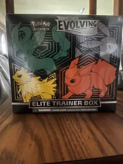 Pokemon TCG: Sword & Shield-Evolving Skies Elite Trainer Box 728192533419 - Image 1