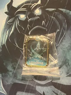 DDcards 🇨🇦Disney Lorcana Shimmering Skies, Hades Schemer League Promo Pin - Image 1