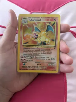Pokemon TCG Charizard Base Set 2 Holo Vintage Card 4/130 - Image 1